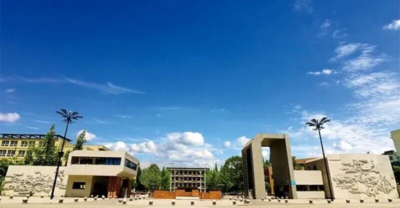 成都农业科技职业学院2025年高考补录计划